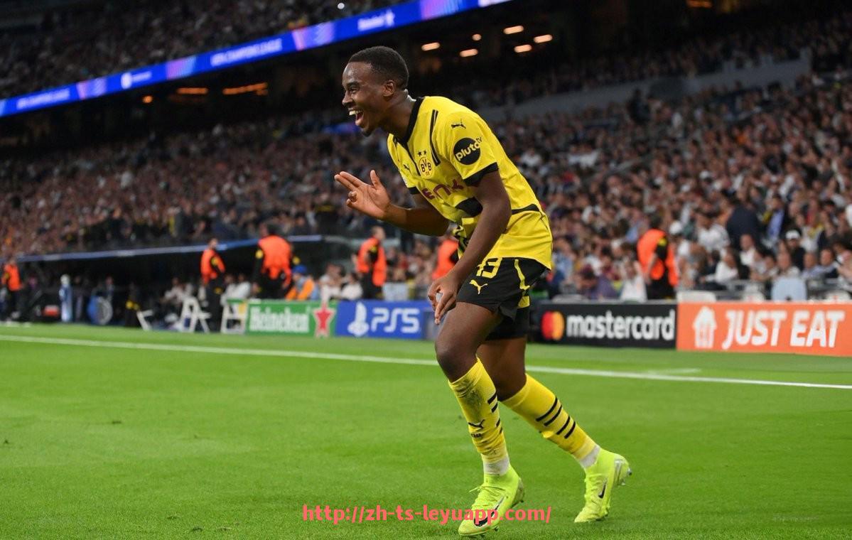 乐鱼体育入口-2019年中超积分榜赛程对比及排名变化分析